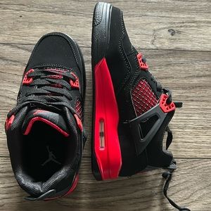 I bought it as a gift to my nephew and it didn’t fit him